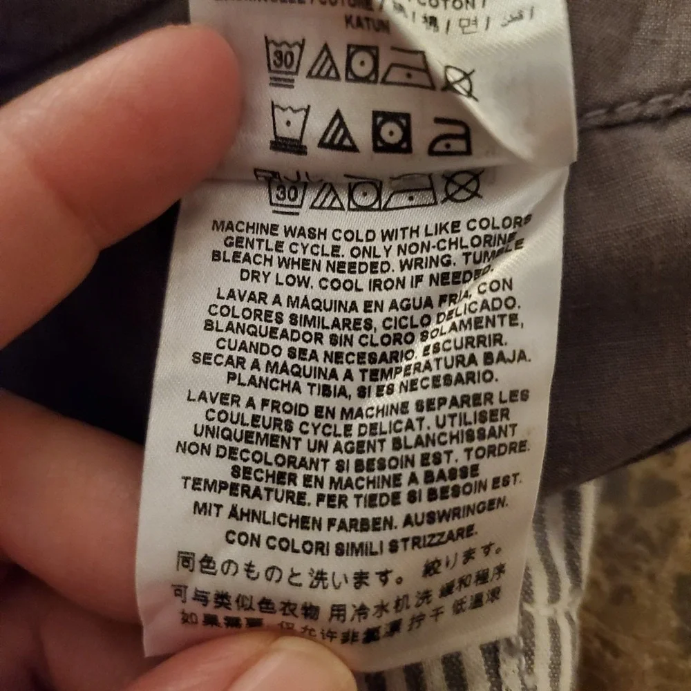 Guess men size